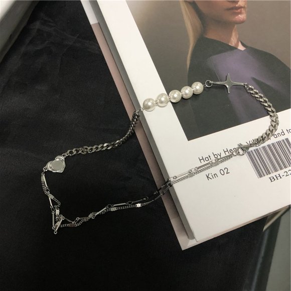 Star and Pearls Necklace - Picture 8 of 9